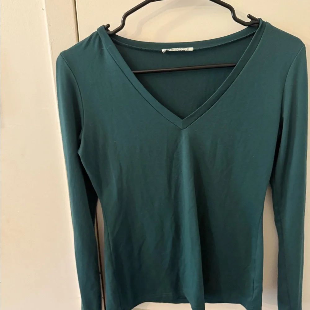 MangoPop Green Fitted Long Sleeve Blouse
